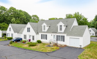 Deerfield Village in Niantic, CT - Building Photo