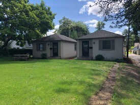 840 E St NE in Salem, OR - Building Photo