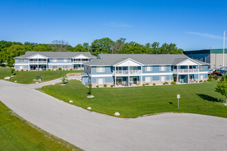 Marina View Apartments in Sturgeon Bay, WI - Foto de edificio - Building Photo