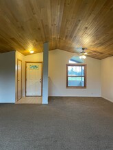 33100 Whetham Way in Cottage Grove, OR - Building Photo - Building Photo