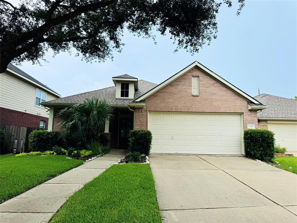 23247 Dewflower Dr in Katy, TX - Building Photo