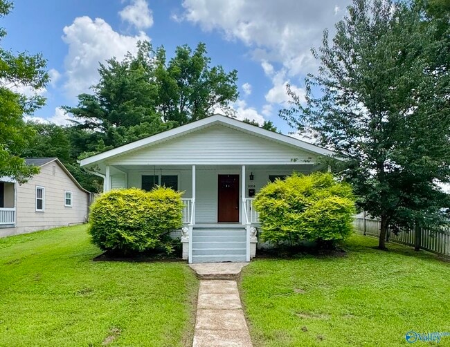 property at 1004 Stevens Ave NE