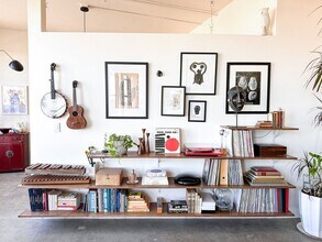 315 E 8th St, Unit 702 in Los Angeles, CA - Foto de edificio - Building Photo