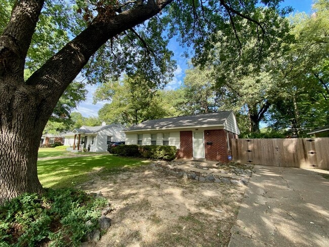 property at 1434 Marcia Rd