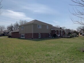 7213 Bateman St in Downers Grove, IL - Building Photo - Building Photo