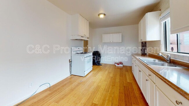 property at 429 Reindollar Ave