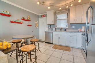 5900 Bonita Beach Rd SW-Unit -FL4-ID1226396P in Bonita Springs, FL - Foto de edificio - Building Photo