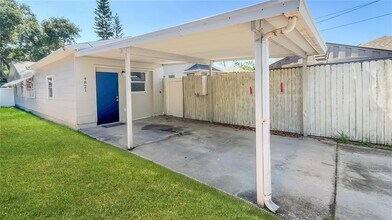 4821 Dr M.L.K. Jr St N in St. Petersburg, FL - Building Photo - Building Photo