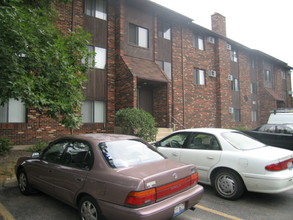 7723 Woodward Ave in Woodridge, IL - Building Photo - Other