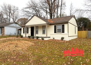 658 Creekstone Cir in Memphis, TN - Building Photo - Building Photo