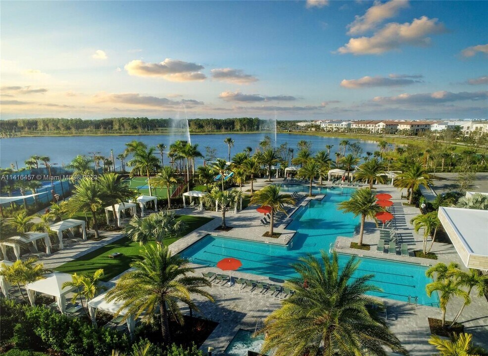 13325 Machiavelli Way-Unit -13325 in Palm Beach Gardens, FL - Building Photo