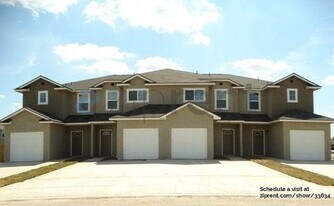 16836 Dancing Ava in Selma, TX - Building Photo