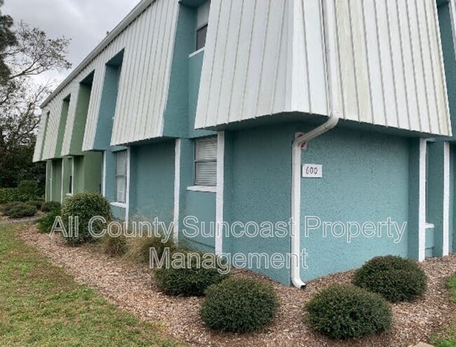 property at 7601 35th St N