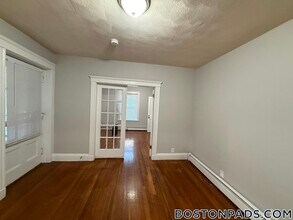 44 Estes St, Unit 5 in Lynn, MA - Building Photo - Building Photo