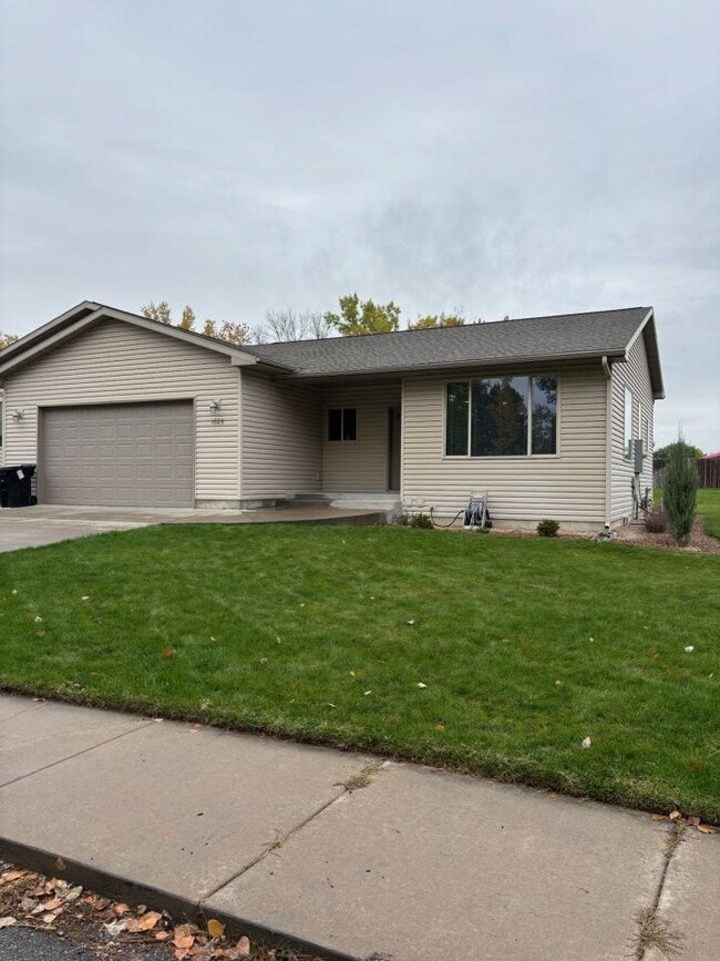 property at 1605 N Cherry Creek Loop