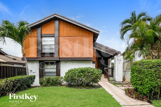property at 1430 W Sandpiper Cir
