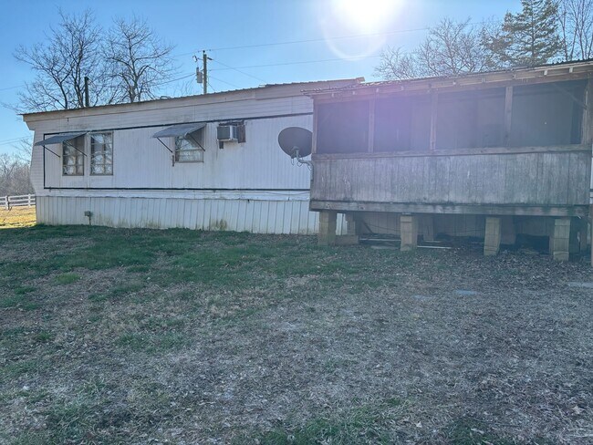 5247 Griffin Rd in Lynchburg, TN - Building Photo - Building Photo