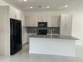22735 SW 130th Ave in Miami, FL - Building Photo - Building Photo