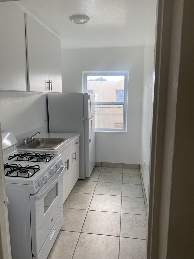 Alberta Heights Apartments in Miami, FL - Building Photo - Building Photo