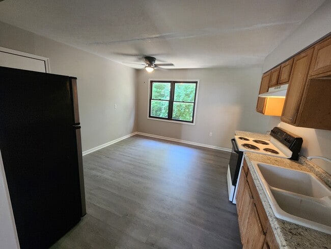 property at 1000 Plainview Dr