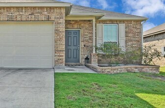 524 Martha Dr in Buda, TX - Building Photo - Building Photo