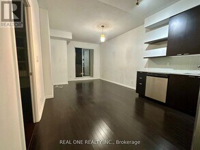 35 Hayden St in Toronto, ON - Building Photo - Building Photo