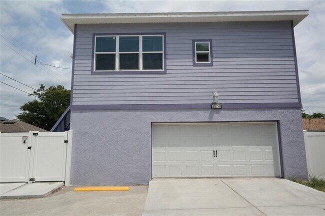1011 1/2 7th St N in St. Petersburg, FL - Building Photo - Building Photo