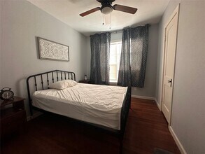 4302 Polk St in Houston, TX - Foto de edificio - Building Photo