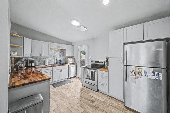 2025 E Howe Ave in Tempe, AZ - Foto de edificio - Building Photo