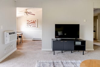 202 Calvert Dr in San Jose, CA - Foto de edificio - Building Photo