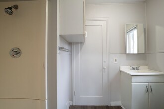 908 Bryan St in Wenatchee, WA - Building Photo - Building Photo