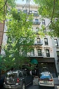 210 E 21st St in New York, NY - Foto de edificio - Building Photo