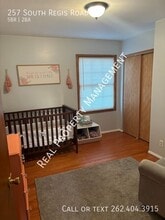 257 S Regis Rd in Saukville, WI - Building Photo - Building Photo