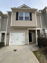 1112 Highwood Ln in East Point, GA - Building Photo