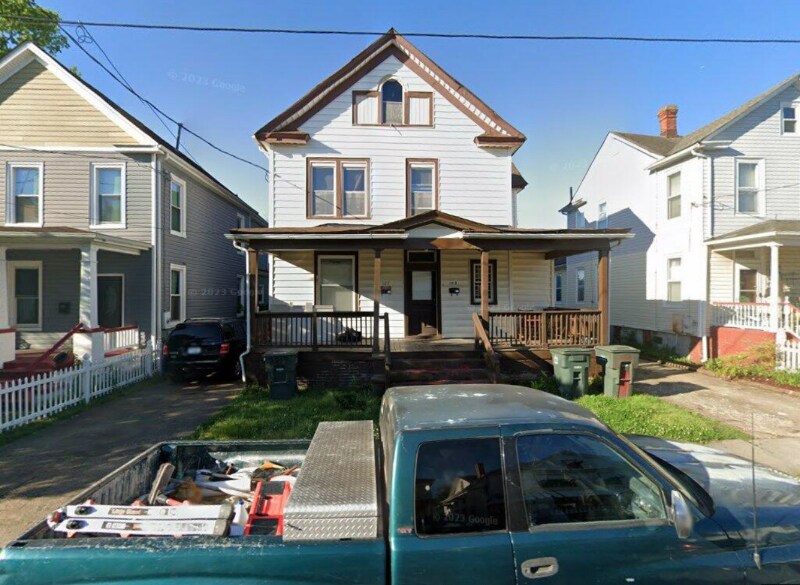 127 Poplar Ave in Norfolk, VA - Building Photo