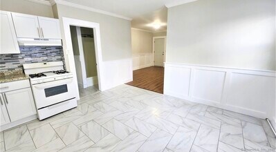 1514 Pembroke St in Bridgeport, CT - Building Photo - Building Photo