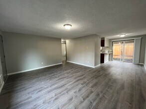 Taylene Court in Portland, OR - Building Photo - Building Photo