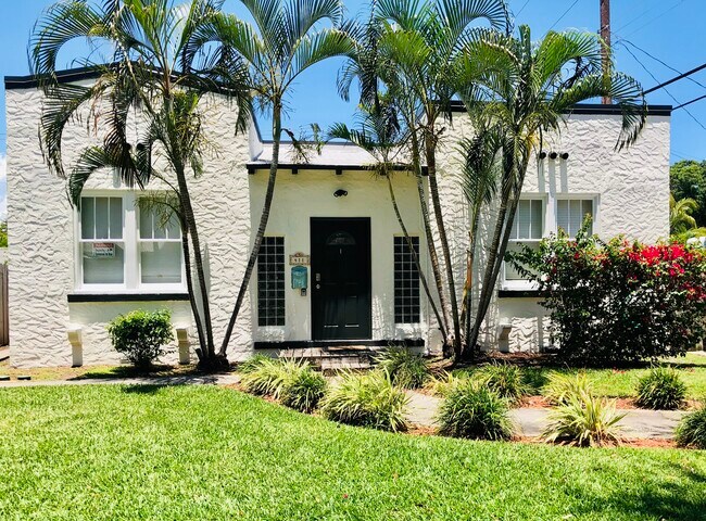 411 SW 19th St, Unit 2 in Fort Lauderdale, FL - Building Photo - Building Photo