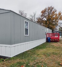 154 Rainbow Dr in Belton, MO - Foto de edificio - Building Photo