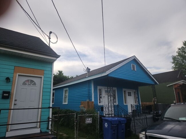 1725 Mandeville St in New Orleans, LA - Building Photo - Building Photo