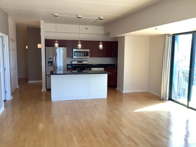 4848 N Sheridan Rd-Unit -505 in Chicago, IL - Building Photo - Building Photo