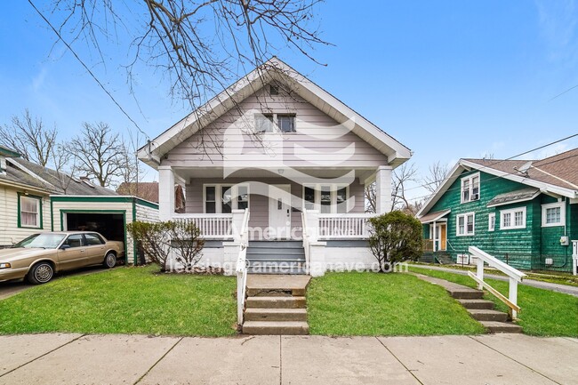 property at 2107 N Peoria Ave
