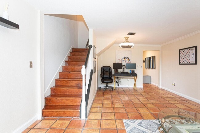 13460 Old Englishtown Rd in Wellington, FL - Building Photo - Building Photo