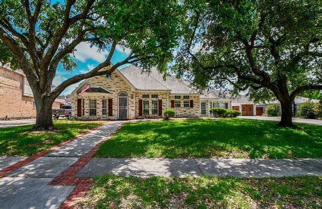 property at 263 Wood Loop St
