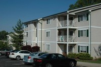 Davis Square in Milford, OH - Foto de edificio - Building Photo