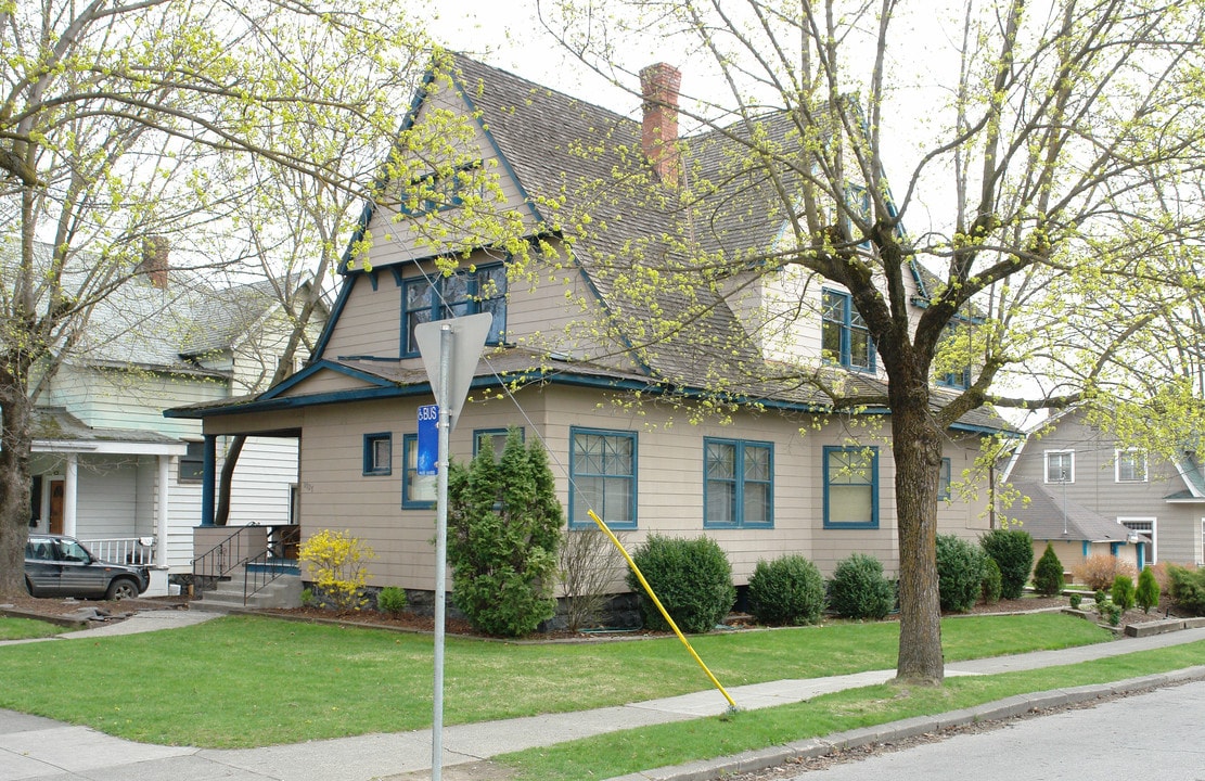 1927 W 2nd Ave in Spokane, WA - Building Photo