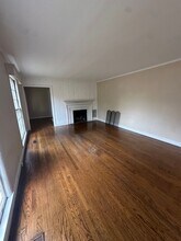 2316 Abbott Martin Rd in Nashville, TN - Foto de edificio - Building Photo