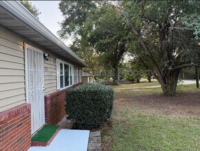 5335 Old Floyd Rd SW in Mableton, GA - Building Photo - Building Photo