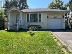 3498 Orion Crescent in Mississauga, ON - Building Photo