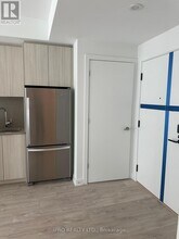760-760 Whitlock Ave in Milton, ON - Building Photo - Building Photo